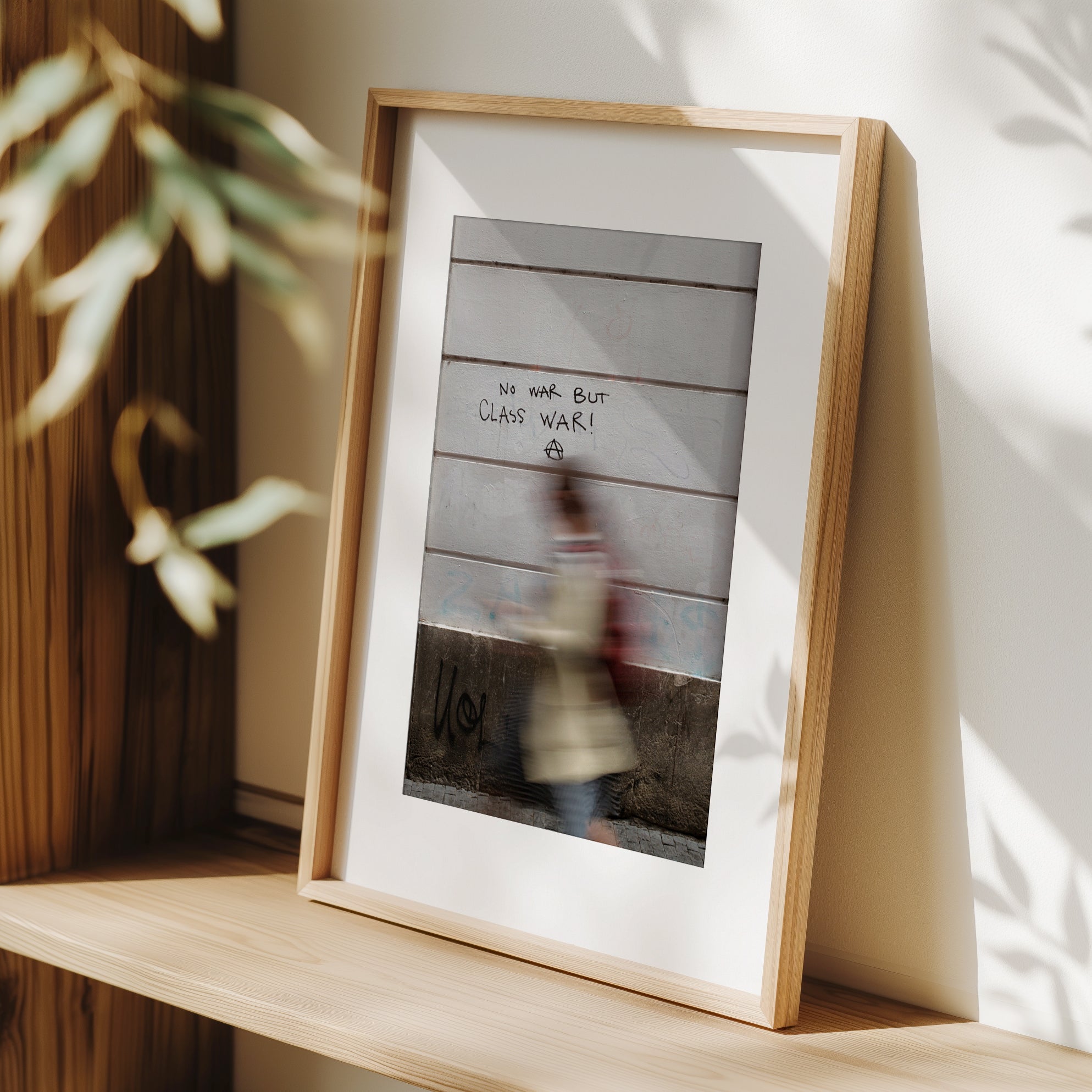 jo - @dmjoao - Klassenkampf - Photography Print - Framed Room